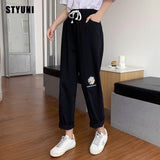 2020 Woman Autumn Daisy Embroidery Vintage Pockets Denim Pants High Waist Straight Ankle-length Pants Women брюки штаны женские
